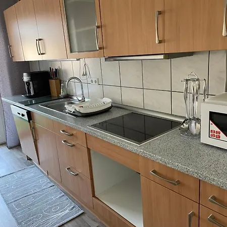 Apartment Mit Balkon